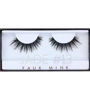 Huda Beauty Jade Lashes